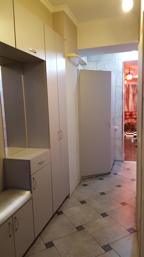 Apartment On Nazarbayeva 77 Almaty Luaran gambar